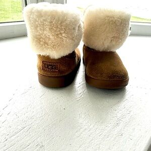UGG Foddler Brown and Cream Cozy Boots